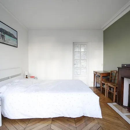 Luminous Appt With View - Grands Boulevards * Parigi
